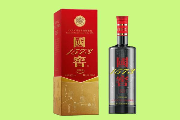韶关翁源县回收国窖1573.jpg